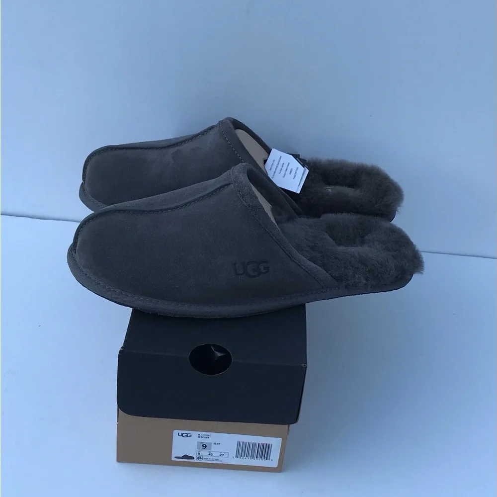 UGG authentic scuff